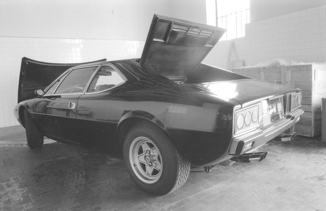 308GT4pozzi2.jpg
